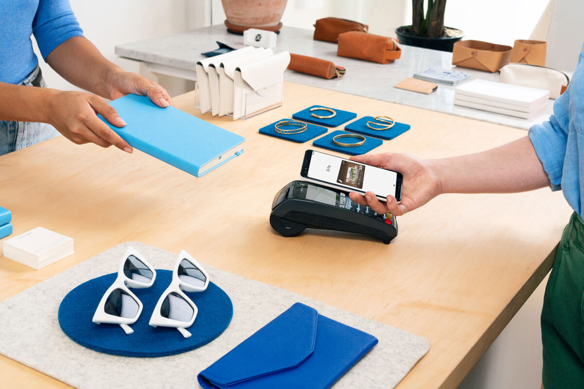 With Google Pay, you only need to bring your device to the merchant's terminal | Tatra banka With Google Pay, you only need to bring your device to the merchant's terminal