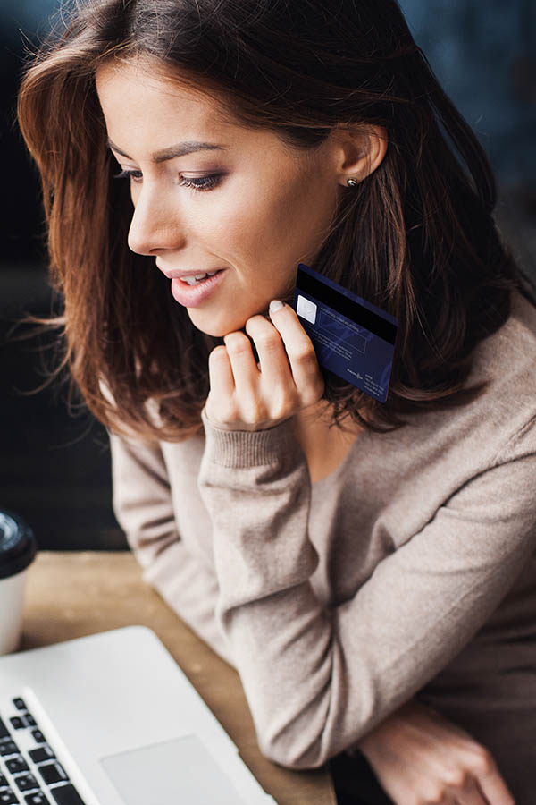 The favorable credit card for you | Tatra banka A payment card with credit