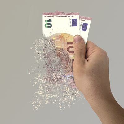 Reálna hodnota peňazí v garantovaných fondoch každý rok klesá | Tatra banka ako spravne sporit v druhom pilieri