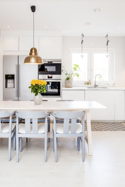 Aby sa nám Česko dorovnalo v zadlženosti, mohlo by každej domácnosti kúpiť novú kuchynskú linku | Tatra banka nova kuchynska linka aj so spotrebicmi