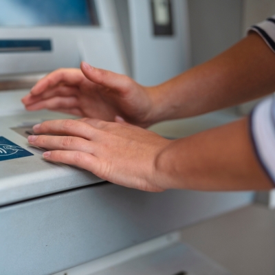 PIN kód si môžete vyhľadať v aplikácii | Tatra banka vyber z bankomatu