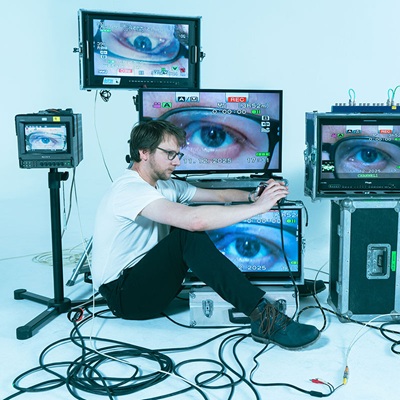 Literatúra - Viliam Nádaskay | Tatra banka