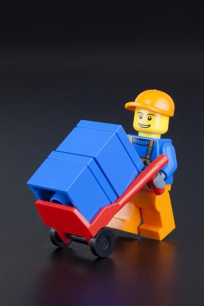 Názov LEGO vznikol spojením dánskych slov | Tatra banka ako vybrat nazov firmy