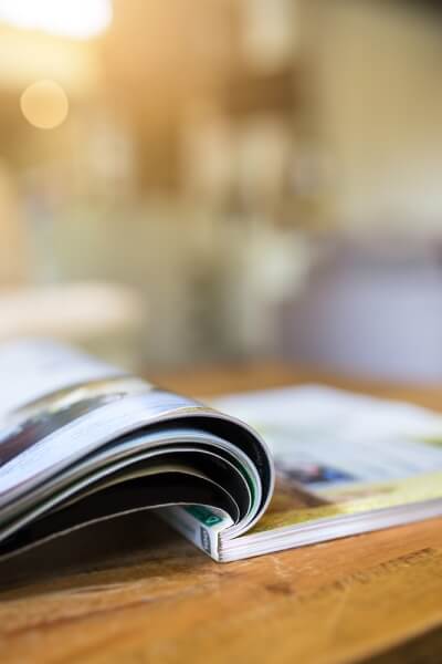 V Polygrafickom centre vám pomôžu s návrhom tlačoviny outsourcing tlace magazinov