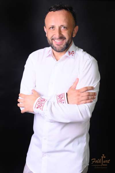 Do povedomia sa dostali aj vďaka vzácnym spoluprácam | FolkFurt folkturt vysivanie kandracovci