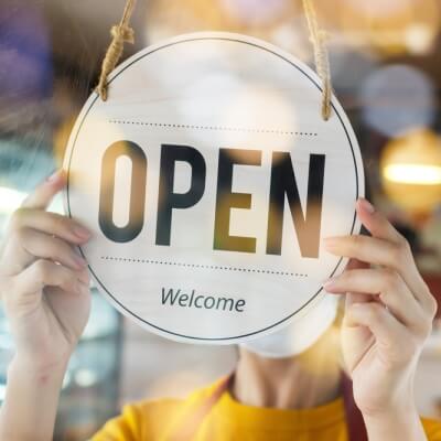 Zrušenie dní pracovného pokoja | Tatra banka zrusene sviatky