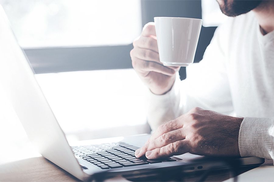 Bezpečné a spoľahlivé elektronické platby pre váš e-shop | Tatra banka Bezpečné a spoľahlivé elektronické platby pre váš e-shop