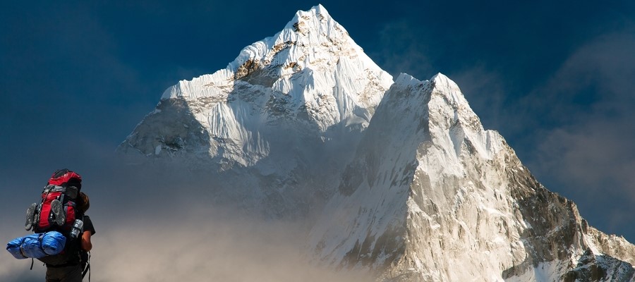 Aj výstup na najvyššiu horu sveta začína prvým krokom