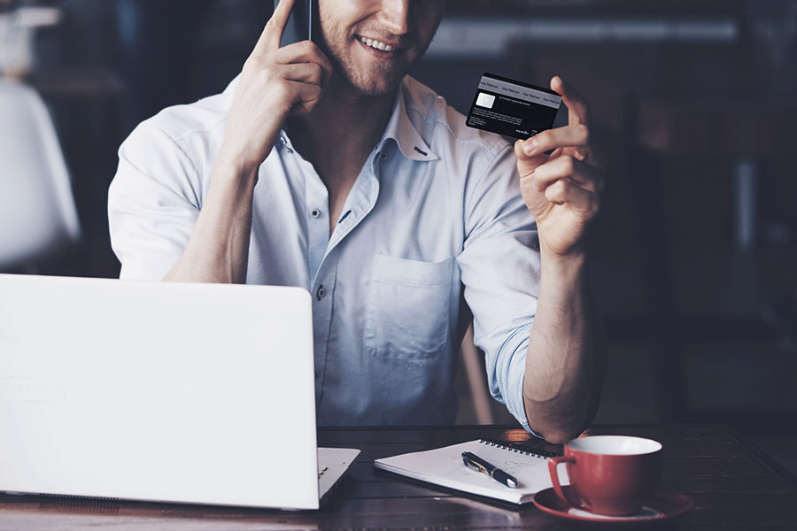 Highlight your image and enjoy the benefits of a Visa Platinum credit card A credit card without the need to maintain a current account