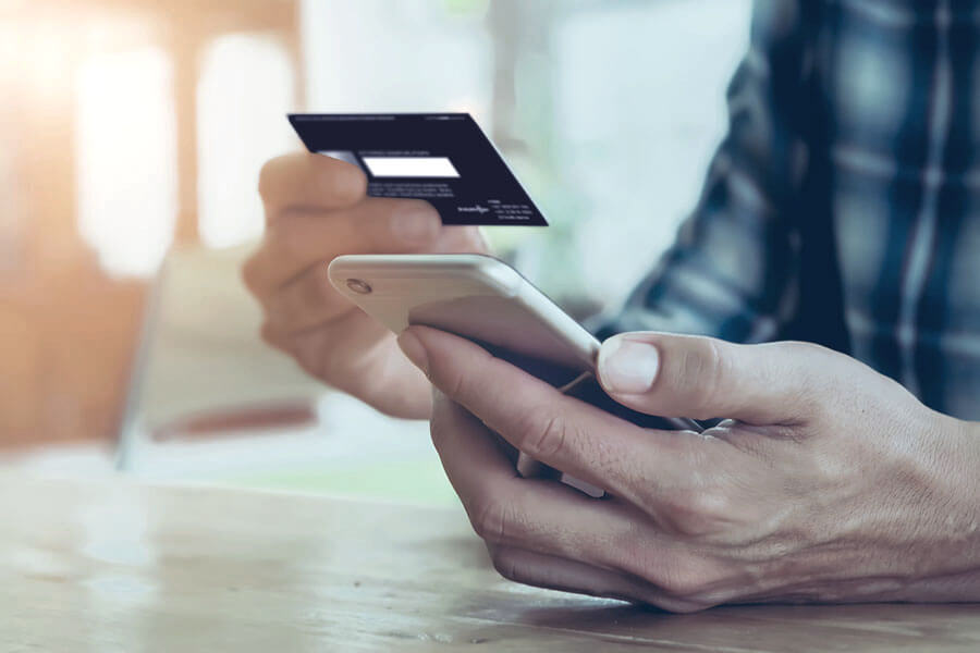 Majte aj vy svoju finančnú rezervu Visa stále so sebou | Tatra banka Majte aj vy svoju finančnú rezervu v podobe kreditnej karty stále so sebou