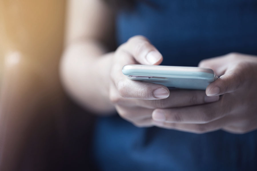 Jednoduché platby mobilom aj pri nákupe cez internet | Tatra banka Mobilna platba aj za nakup cez internet