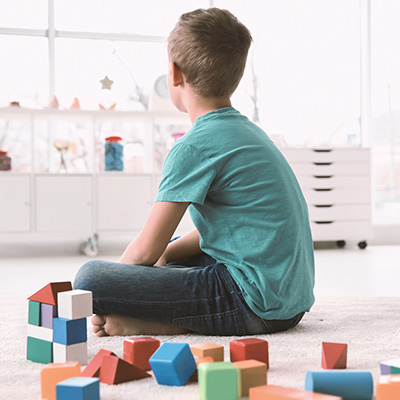 Výchova dieťaťa s autizmom býva náročná aj finančne Výchova dieťaťa s autizmom býva náročná aj finančne